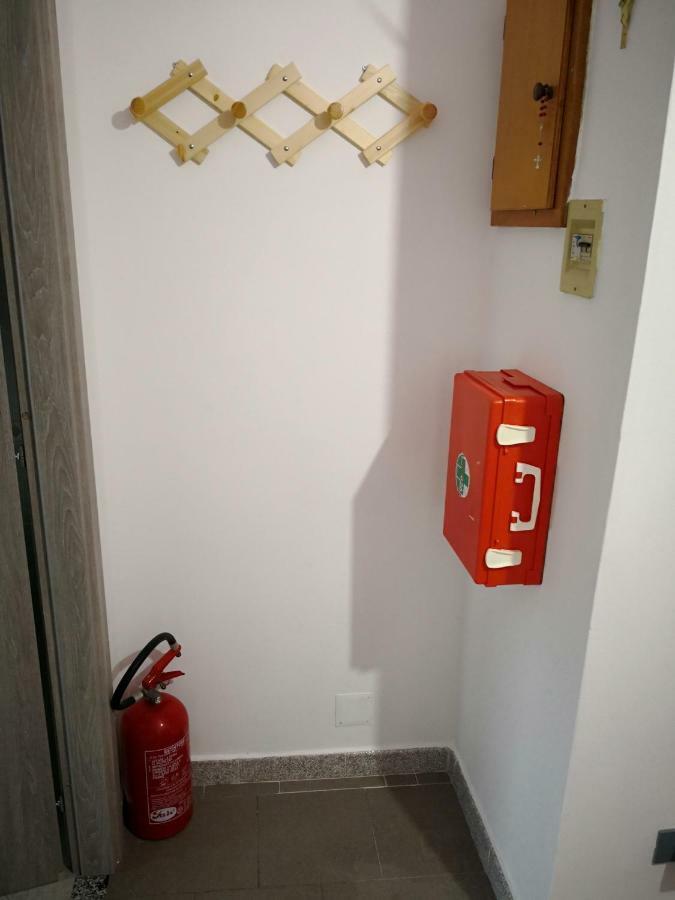 Appartamento A casa di Rossano e Rossella Carbonia Esterno foto