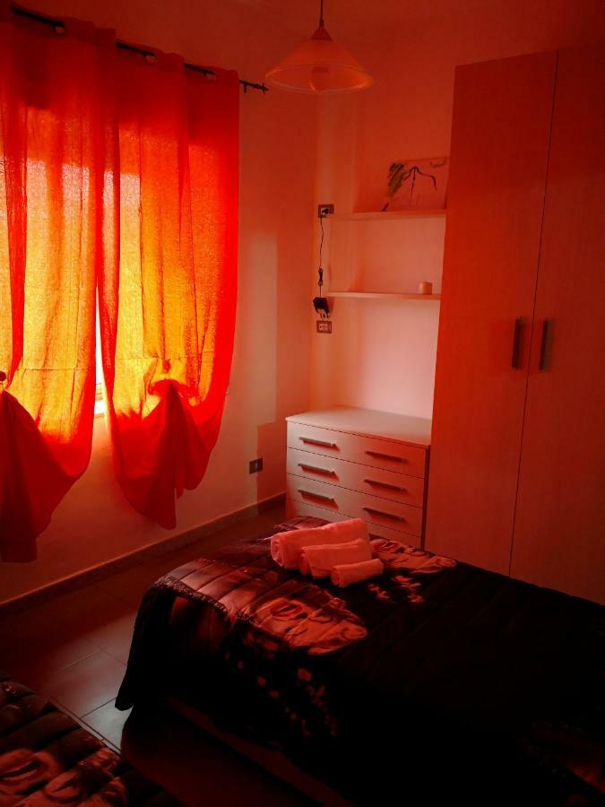 Appartamento A casa di Rossano e Rossella Carbonia Esterno foto