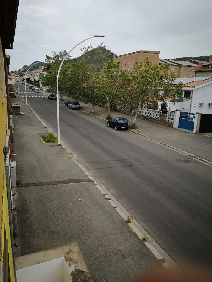 Appartamento A casa di Rossano e Rossella Carbonia Esterno foto